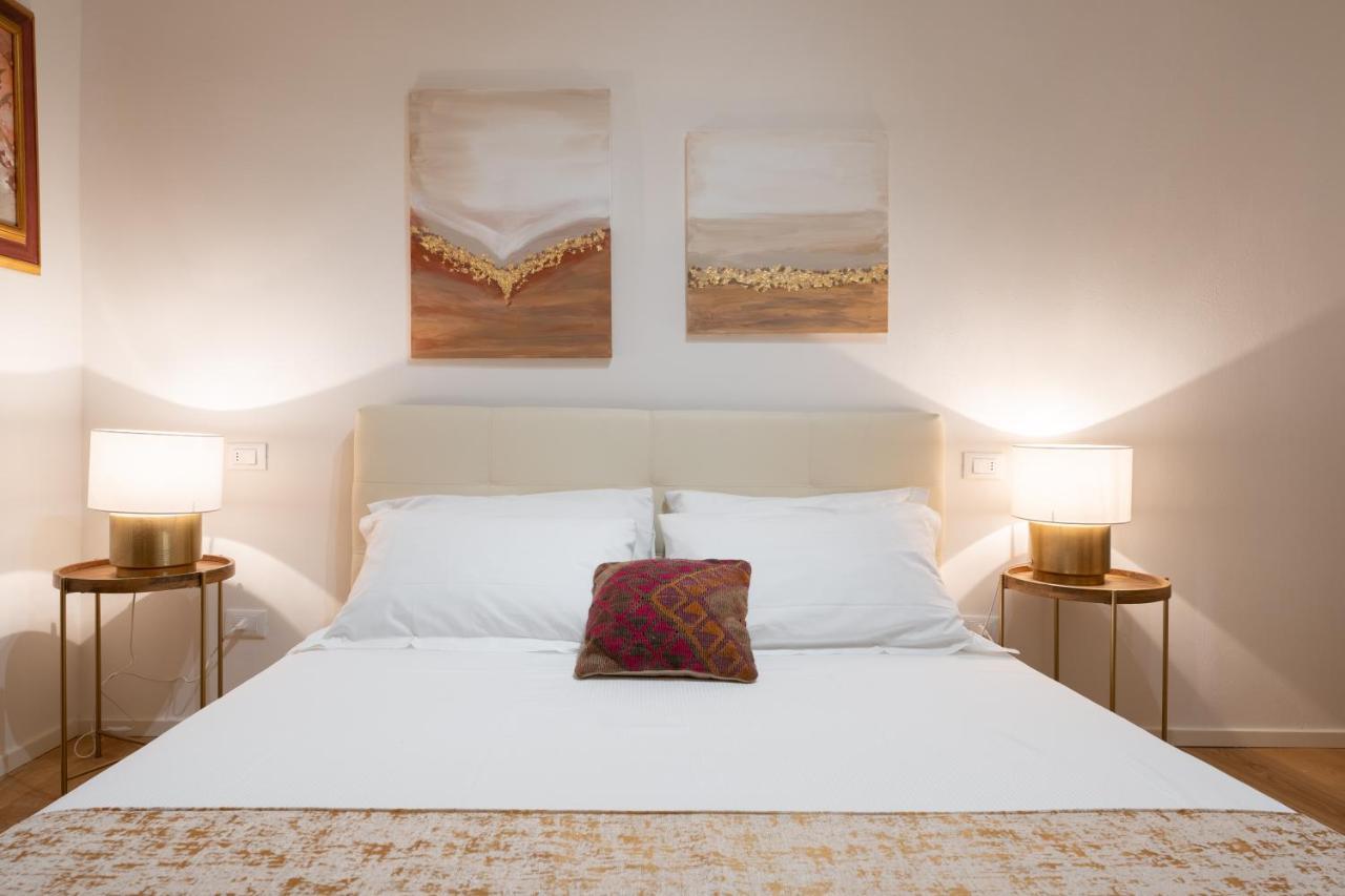 Accademia - Flo Apartments Firenze Bagian luar foto