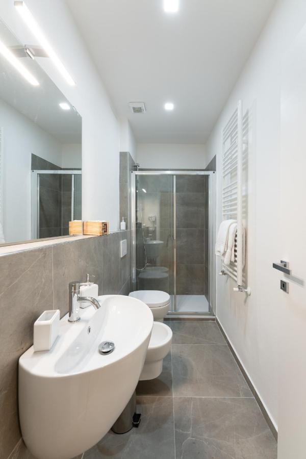 Accademia - Flo Apartments Firenze Bagian luar foto
