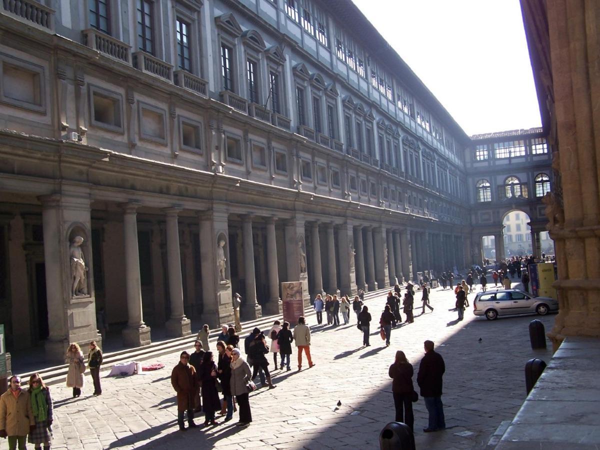 Accademia - Flo Apartments Firenze Bagian luar foto
